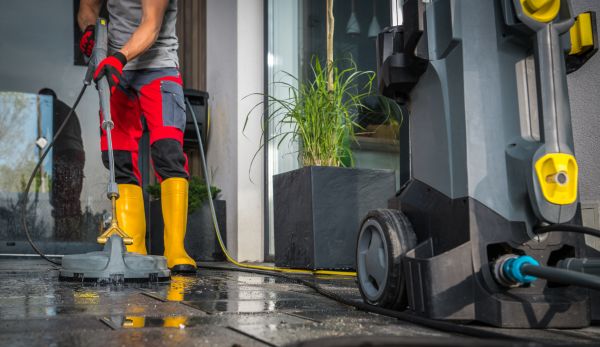 Cost of Commercial Pressure Cleaning in Gainesville